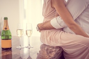 [上海婚外情调查取证]上海私人调查对男人付出感情男人应该呵护关心女人